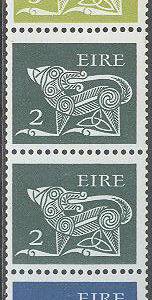 Irland – M  252, 253 x 2, 298 Tidig irländsk konst – Djur, 4-strip kpl **