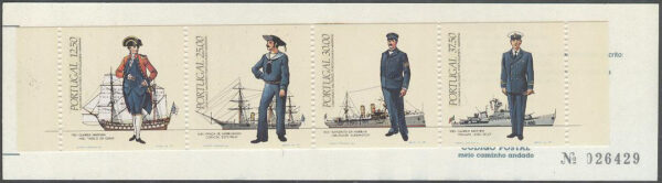 Portugal - M 1588-1591 C Militäruniformer I - Marinen - Fartyg, 4 märken i Häfte kpl**