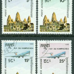Kambodja – M  737-740 Flygplan Iljuschin II-62 M över templet i Angkor, 4 kpl stpl
