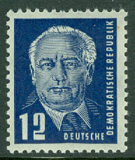 DDR – M  251 President W Pieck, 12 Pf **