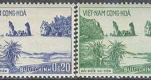 Sydvietnam – M  319-320 Landskap – Stranden vid Hà Tin, 2 kpl *