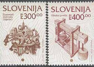 Slovenien – M   97-98 Kulturella arv bla Vinpress, 2 kpl **