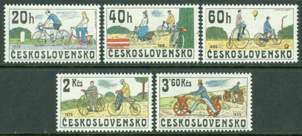 Tjeckoslovakien - M 2522-2526 Historiska cyklar, 5 kpl **