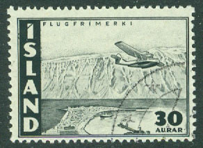 Island – F  275 Luftpost, flygfoton. Isafjördur, 30 öre stpl
