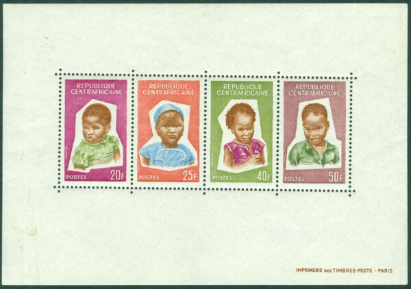 Centralafrika - M BL   4 Barnens Dag 1964. Block kpl **