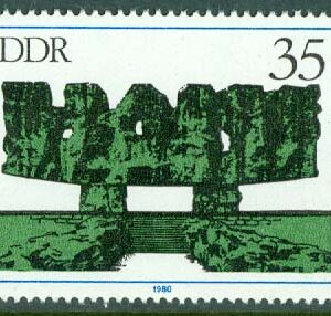 DDR – M 2538 Int. minnesplatser. Minnesmärke i Majdanek Memorial, Polen. 1 kpl **