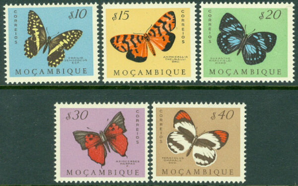 Mocambique - M  417-421 Fjärilar, 5 ol **