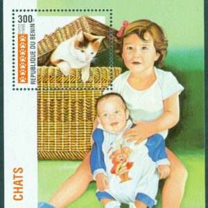 Benin – M BL  11 Barn och katt, block **
