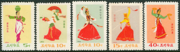 Nordkorea - M  719-723 Folkdanser, 5 kpl (*)