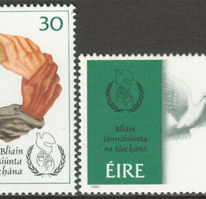 Irland – M  603-604 Int. fredsåret 1986 – Fredsduva, 2 kpl **