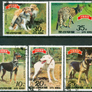 Nordkorea – M 2991-2995 Hundar bl.a. Schäfer, kattdjur, 5 kpl stpl