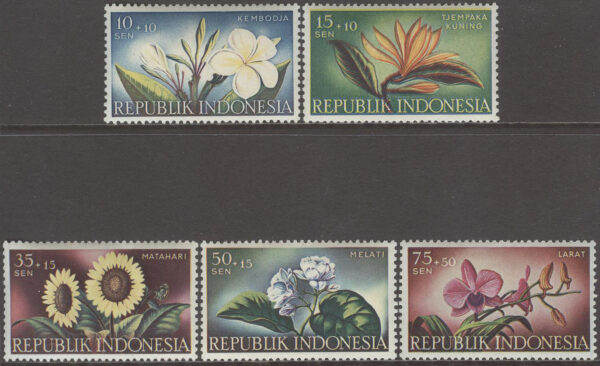 Indonesien - M  205-209 Blommor bla Tempelblomma, 5 kpl **