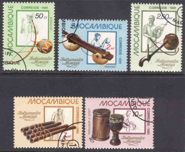 Mocambique - M  804-808 Musikinstrument, 5 kpl stpl