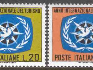 Italien – M 1243-1244 Int. Turiståret, 2 kpl**