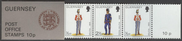 Guernsey - M   93, 97 Militäruniformer, Häfte med 8 märken kpl **