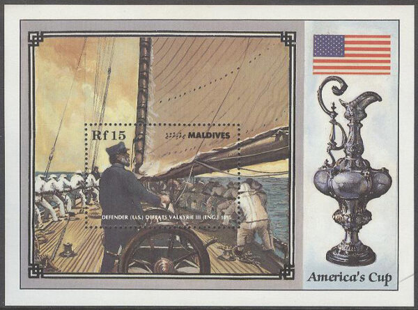 Maldiverna - M BL 136 Segling - America’s Cup - Båten Defender, Block **