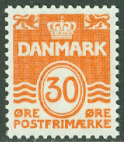 Danmark – F  770 Våglinjetyp utan hjärtan 30 öre orange **