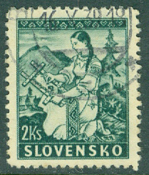 Slovakien – M   43 A Folkdräkter. Bondfru med broderiram, 2 Ks stpl