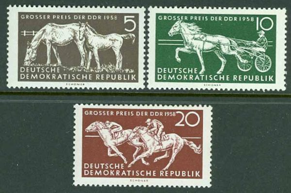 DDR - M  640-642 Hästtävlingen "DDR`s Stora Pris" och hästgård, 3 kpl **