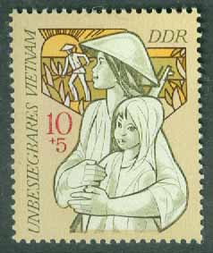 DDR – M 1699 Oövervinnliga Vietnam (V), 1 kpl **