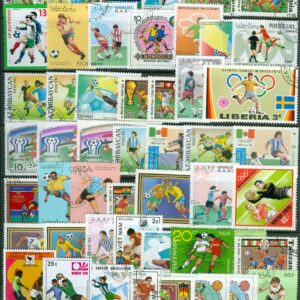 50 olika frimärken med fotboll från hela världen