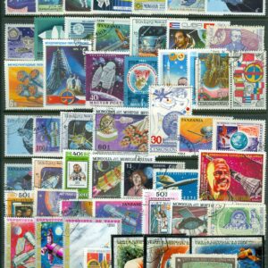 50 olika frimärken med rymd från hela världen